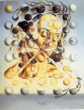 Salvador Dali : Galatea of the Spheres